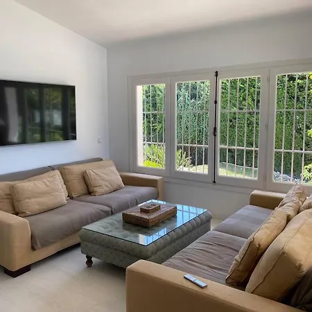 Villa Private In Nagueles Golden Mile *